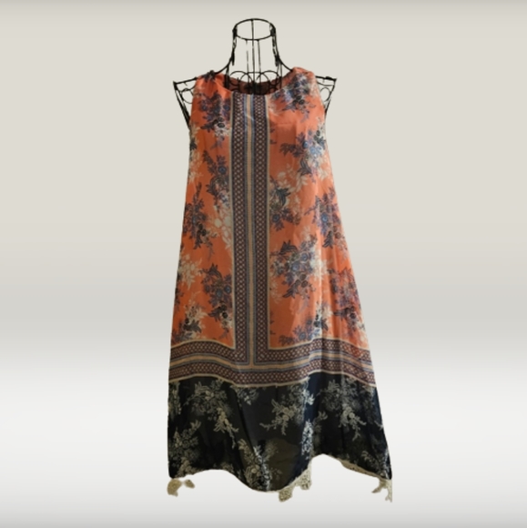 Zunie Sleeveless Dress - Picture 2 of 6